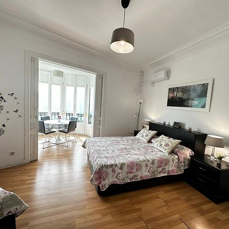 Rooms Tetu Barcelona Buitenkant foto