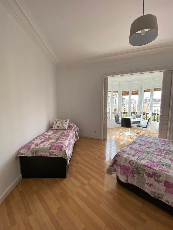 Rooms Tetu Barcelona Buitenkant foto