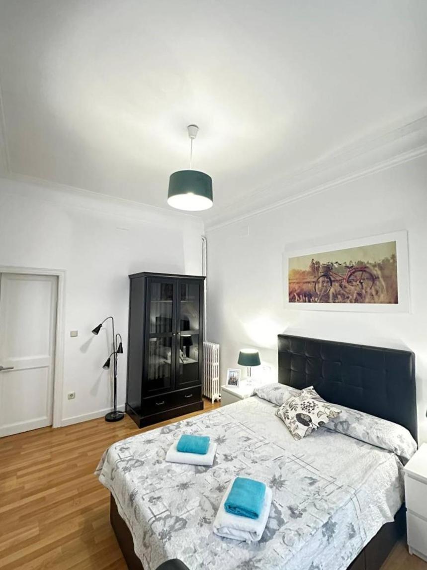 Rooms Tetu Barcelona Buitenkant foto