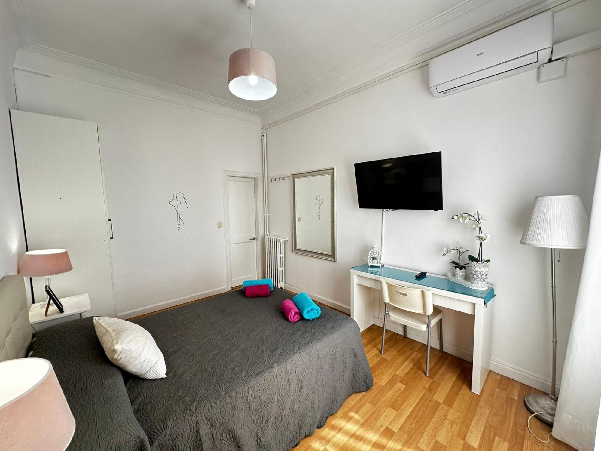 Rooms Tetu Barcelona Buitenkant foto
